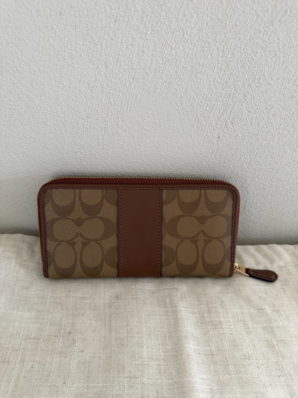 Coach Brown Signature Accordian Zip Wallet - Picture 12 of 12
